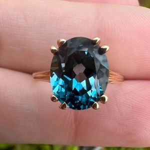 Solid 10k yellow gold genuine 3.3ctw London blue topaz ring